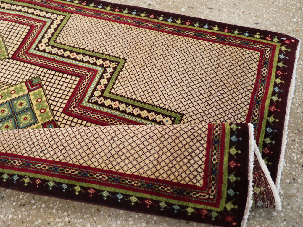 Vintage Persian Mashad Throw Rug, No.31118 - Staging