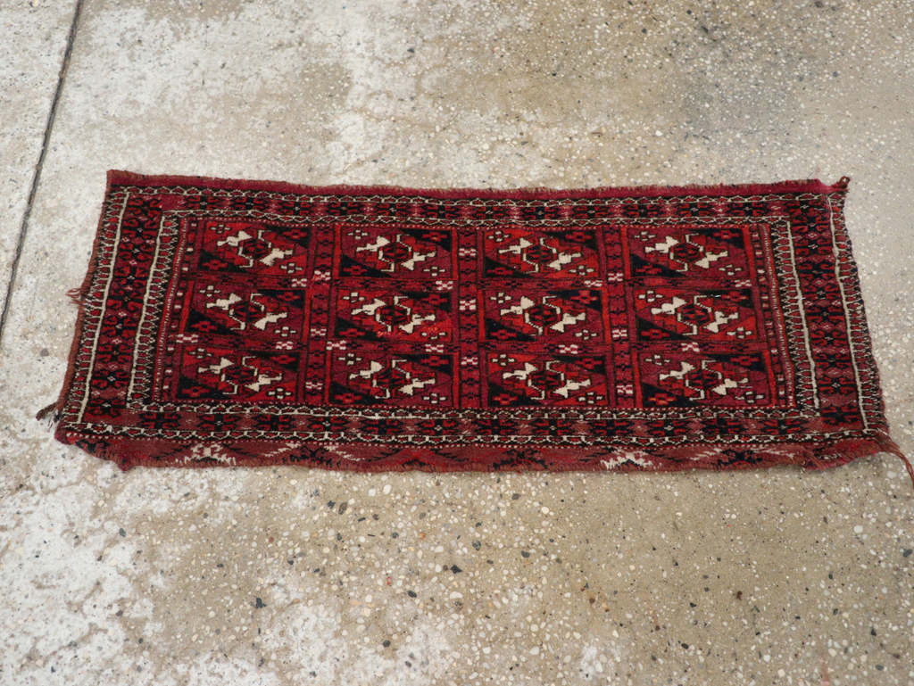Vintage Central Asian Turkoman Rug, No.31128 - Staging