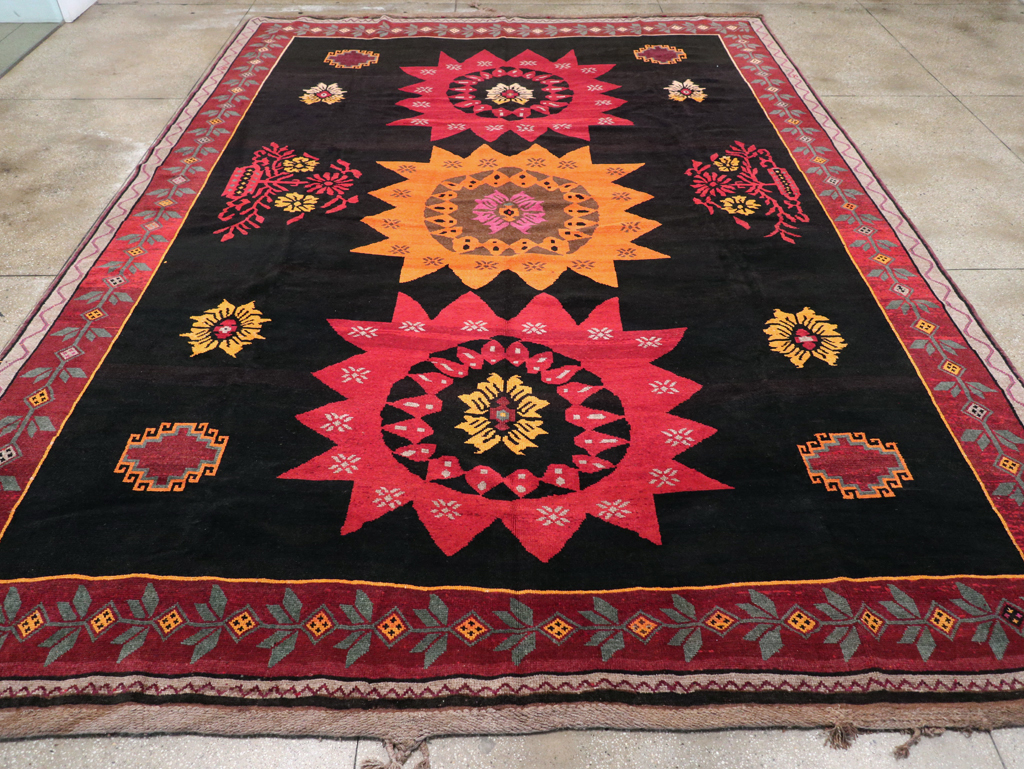 Vintage Turkish Anatolian Large Tribal Room Size Carpet, No.31139 - Staging