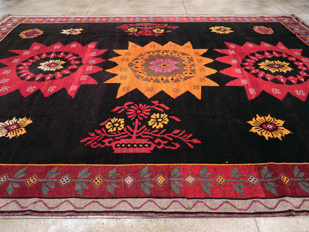Vintage Turkish Anatolian Large Tribal Room Size Carpet, No.31139 - Staging