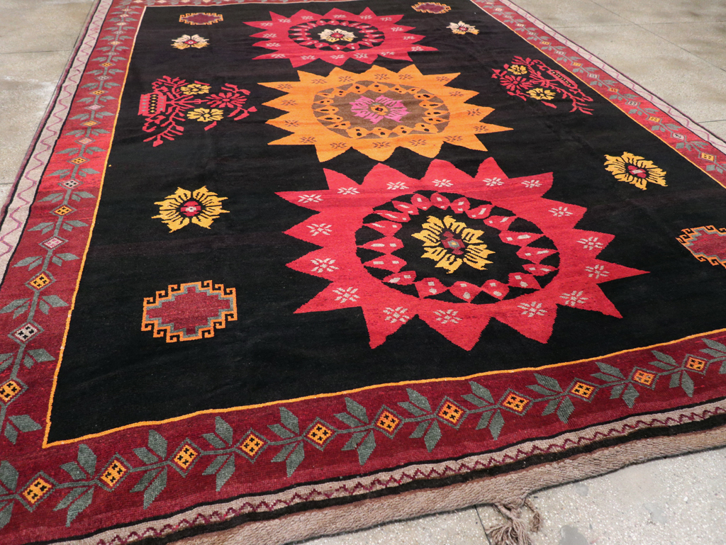 Vintage Turkish Anatolian Large Tribal Room Size Carpet, No.31139 - Staging