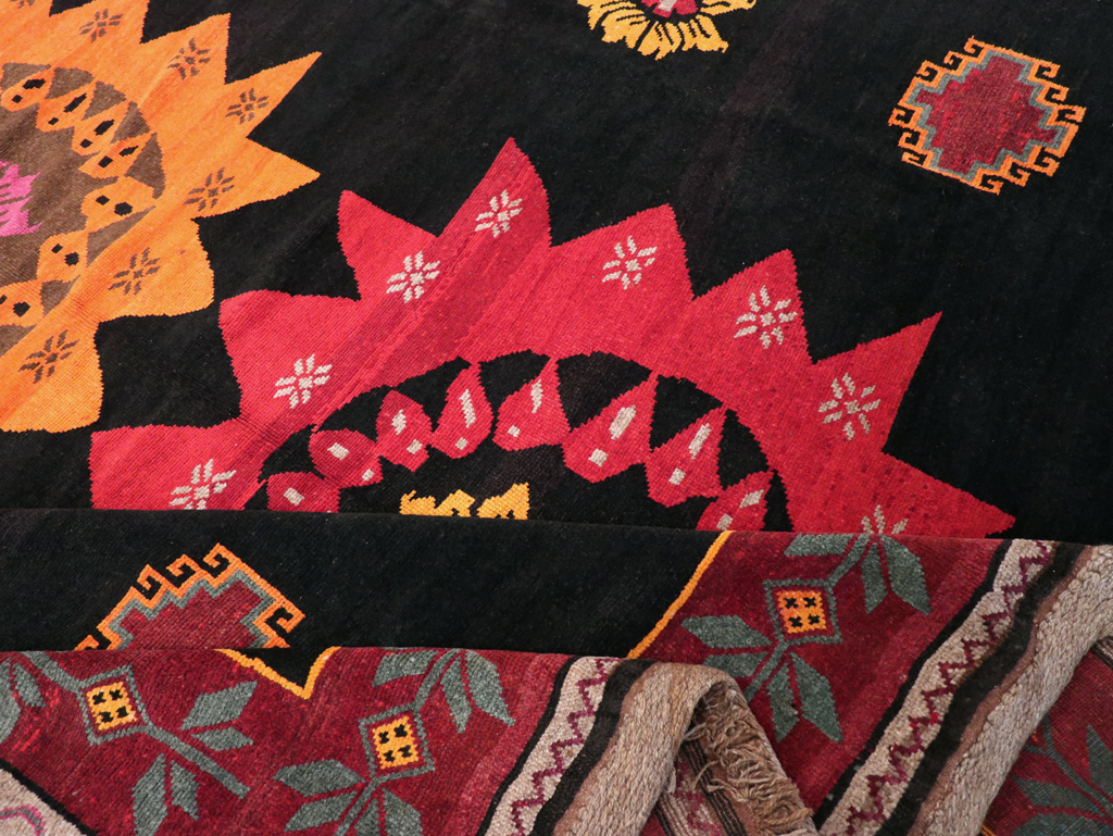 Vintage Turkish Anatolian Large Tribal Room Size Carpet, No.31139 - Staging