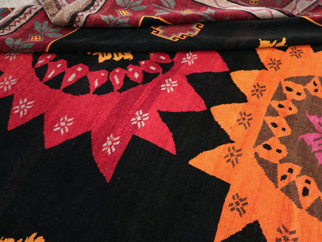 Vintage Turkish Anatolian Large Tribal Room Size Carpet, No.31139 - Staging