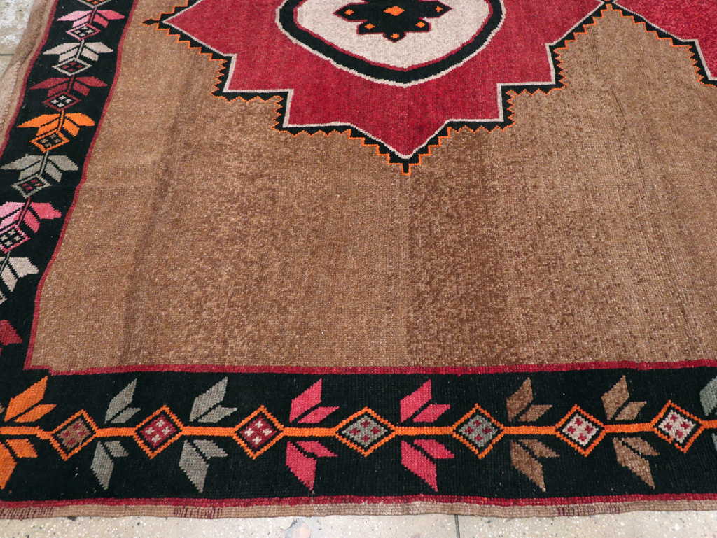 Vintage Turkish Anatolian Tribal Room Size Carpet, No.31141 - Staging