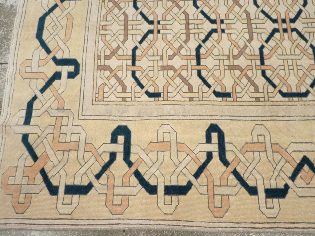 Vintage Turkish Anatolian Art Deco Style Accent Rug, No.31142 - Staging