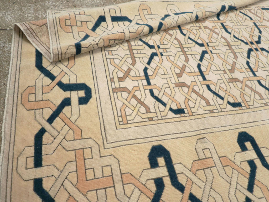 Vintage Turkish Anatolian Art Deco Style Accent Rug, No.31142 - Staging