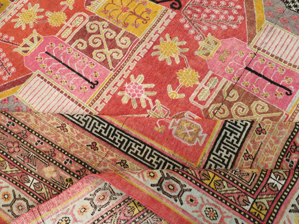 Antique East Turkestan Vase Khotan Small Room Size Carpet, No.31144 - Staging