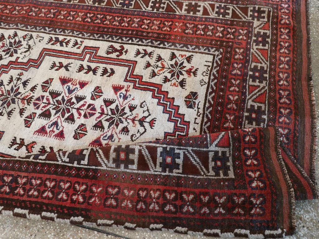 Vintage Persian Baluch Accent Rug, No.31147 - Staging