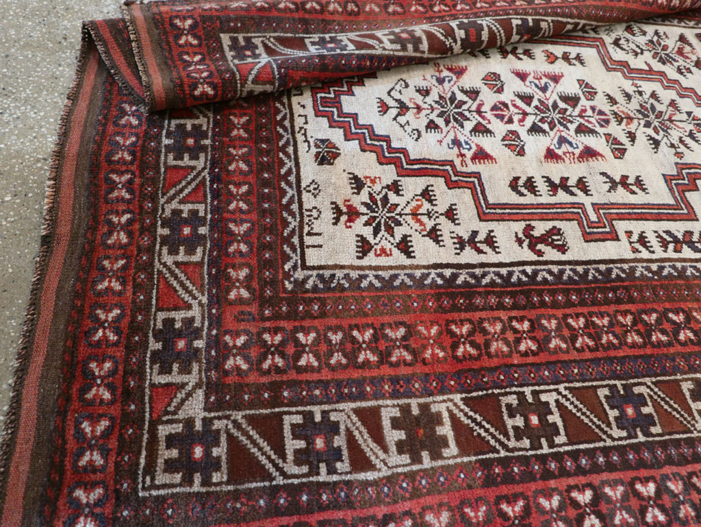 Vintage Persian Baluch Accent Rug, No.31147 - Staging