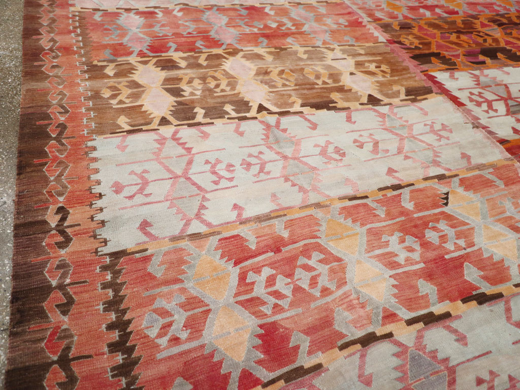 Vintage Turkish Flatweave Kilim Room Size Carpet, No.31152 - Staging