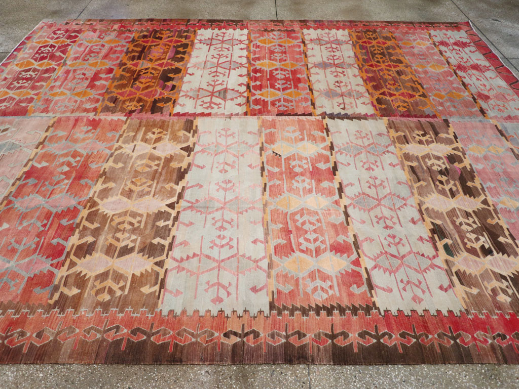 Vintage Turkish Flatweave Kilim Room Size Carpet, No.31152 - Staging