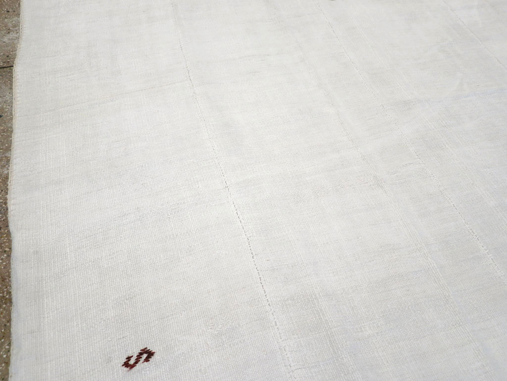 Vintage Turkish Flatweave Kilim Room Size Carpet, No.31175 - Staging