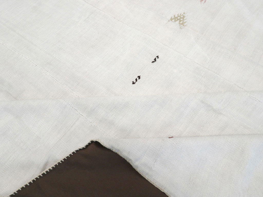 Vintage Turkish Flatweave Kilim Room Size Carpet, No.31175 - Staging