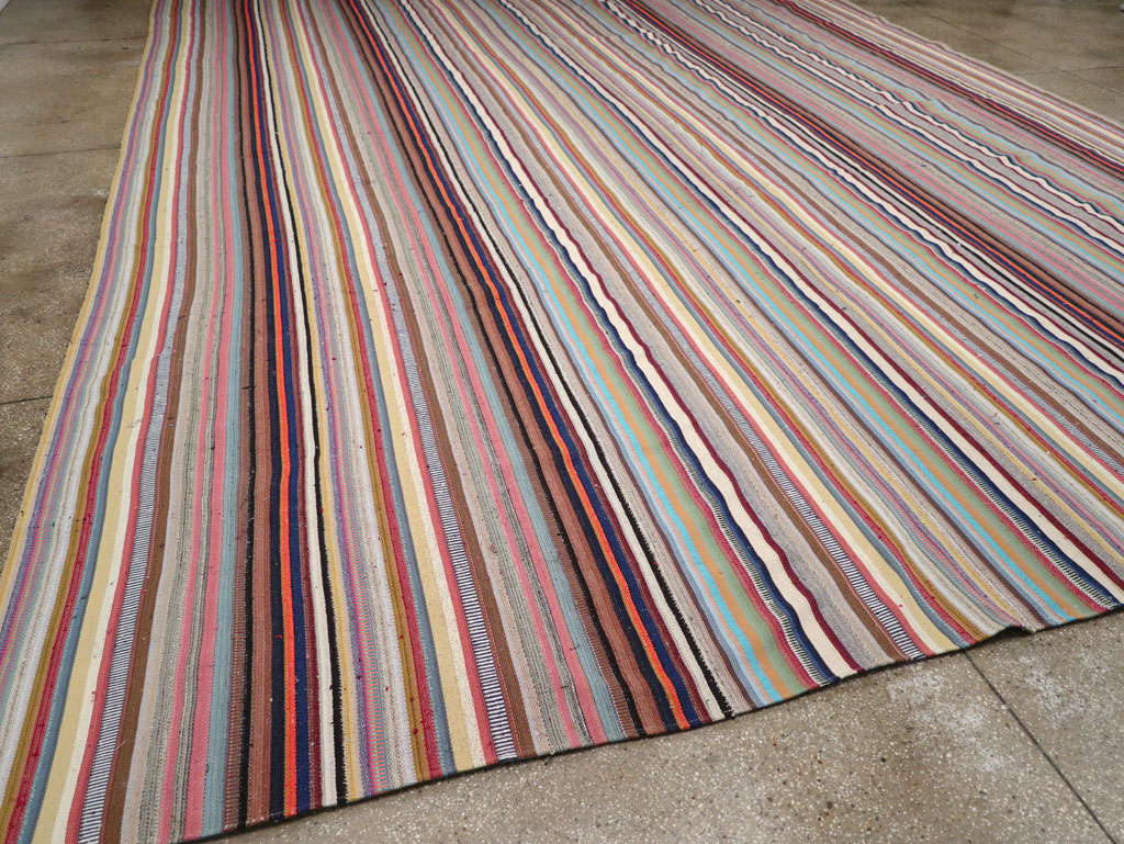 Contemporary Turkish Flatweave Kilim Large Carpet, No.31182 - Staging