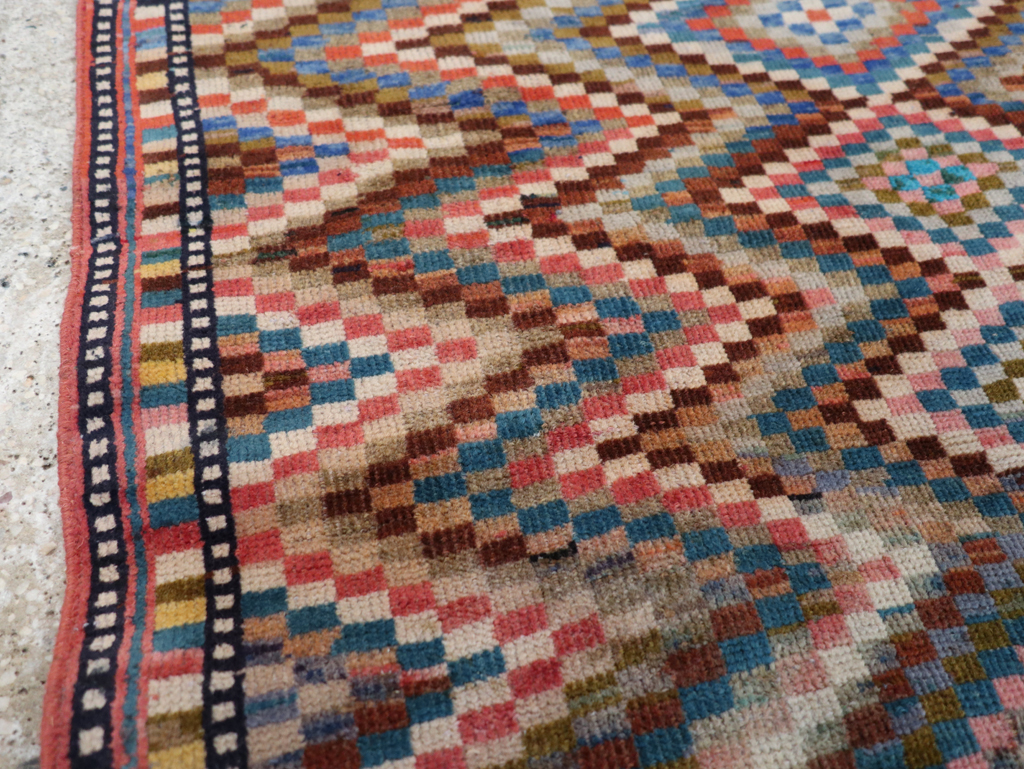 Vintage Persian Mahal Rug, No.31184 - Staging