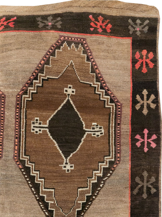 Vintage Turkish Anatolian Tribal Small Room Size Carpet, No.31200 - Staging