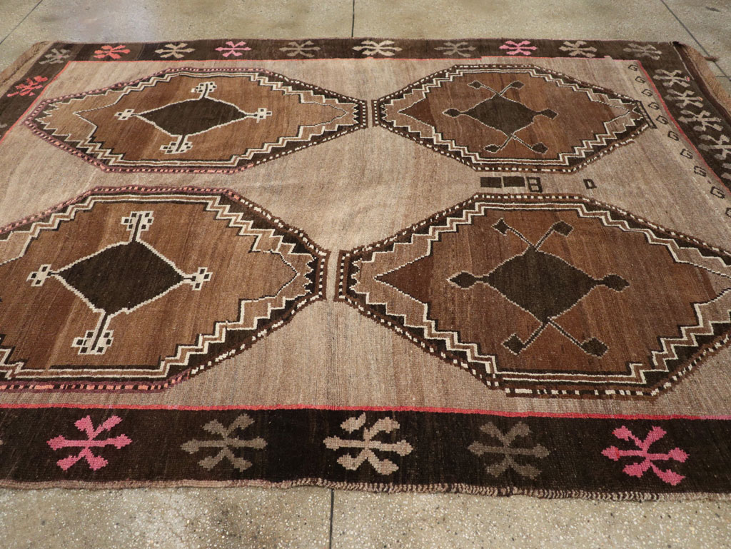 Vintage Turkish Anatolian Tribal Small Room Size Carpet, No.31200 - Staging