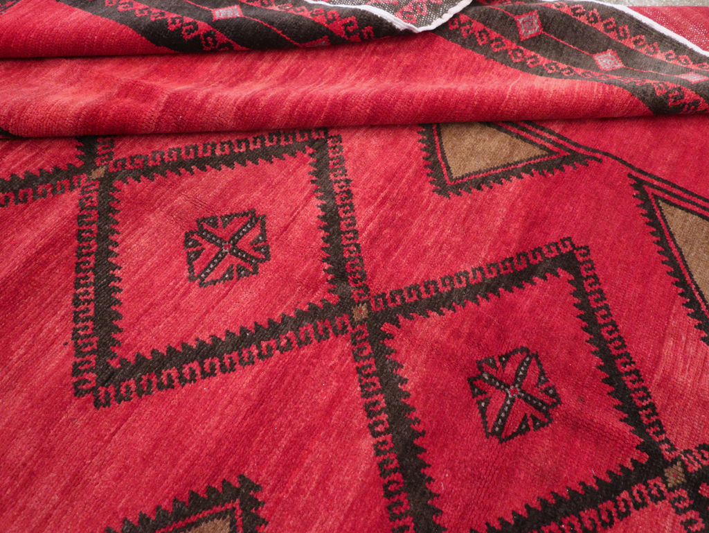 Vintage Turkish Anatolian Tribal Room Size Carpet, No.31202 - Staging