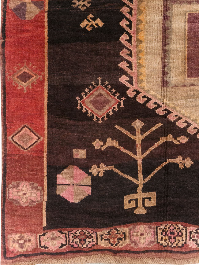 Vintage Turkish Anatolian Tribal Room Size Carpet, No.31218 - Staging