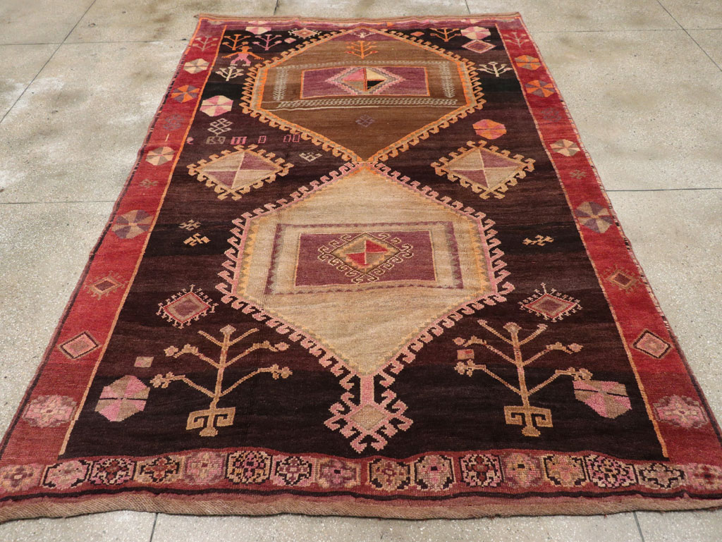 Vintage Turkish Anatolian Tribal Room Size Carpet, No.31218 - Staging
