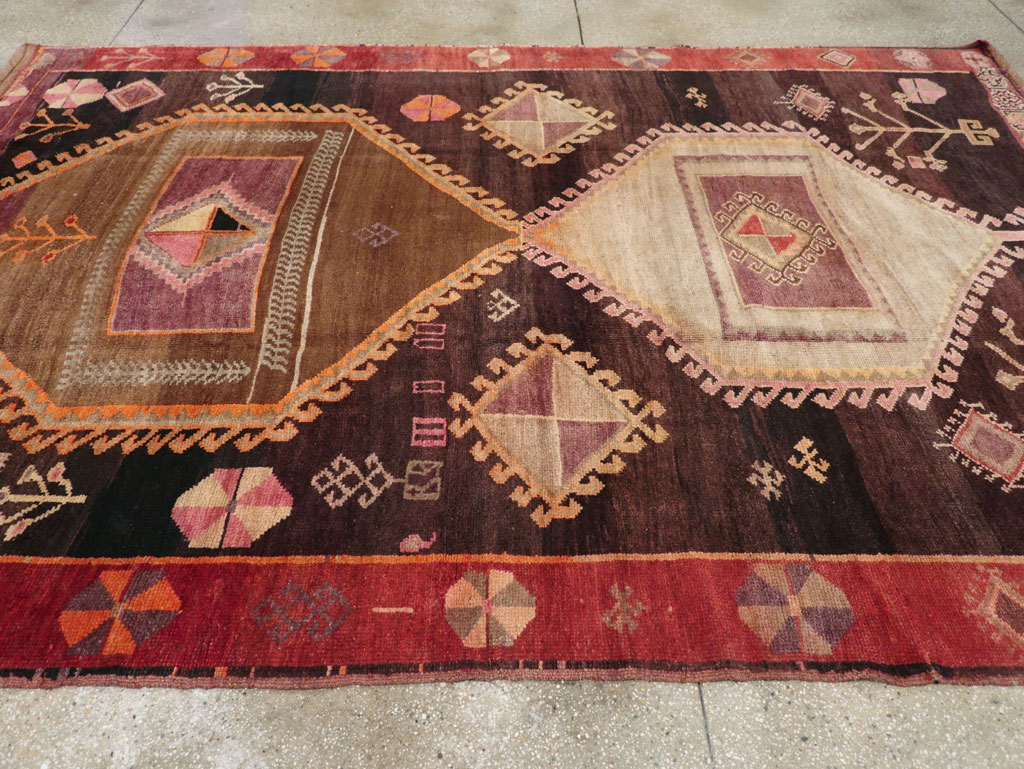 Vintage Turkish Anatolian Tribal Room Size Carpet, No.31218 - Staging