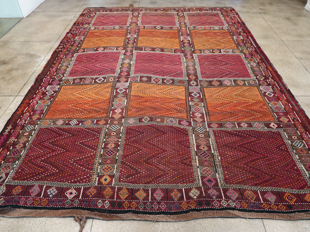 Vintage Turkish Flatweave Kilim Large Carpet, No.31222 - Staging