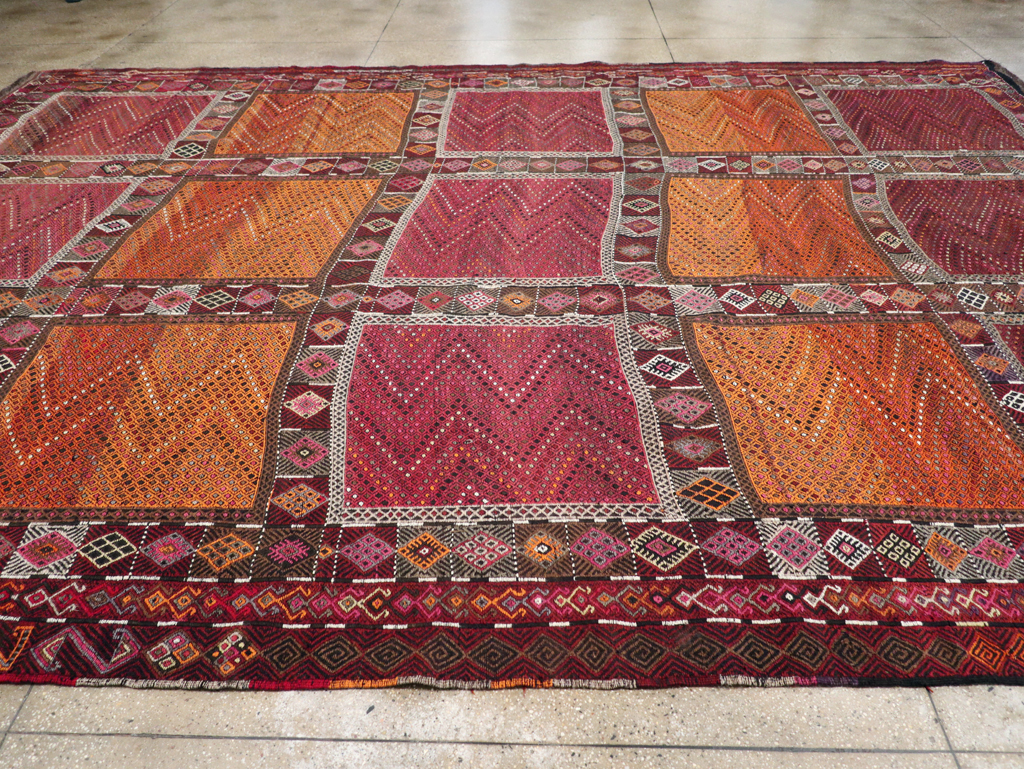 Vintage Turkish Flatweave Kilim Large Carpet, No.31222 - Staging