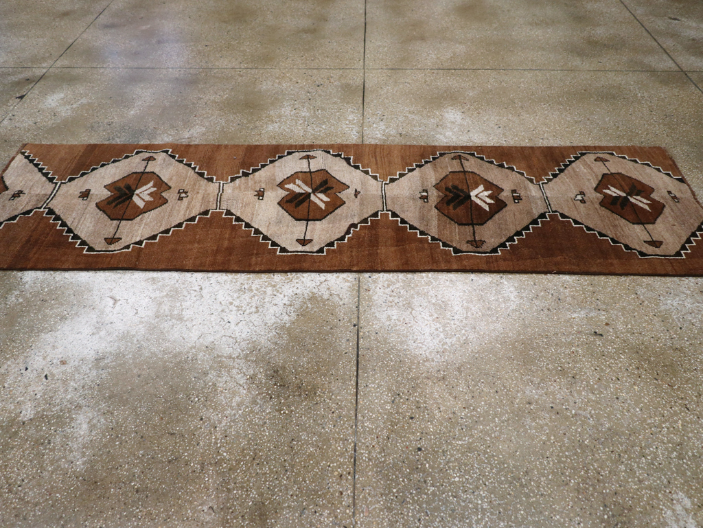 Vintage Turkish Anatolian Tribal Runner, No.31229 - Staging