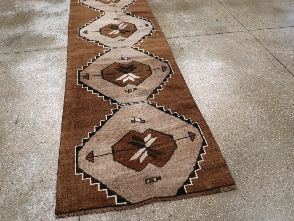 Vintage Turkish Anatolian Tribal Runner, No.31229 - Staging