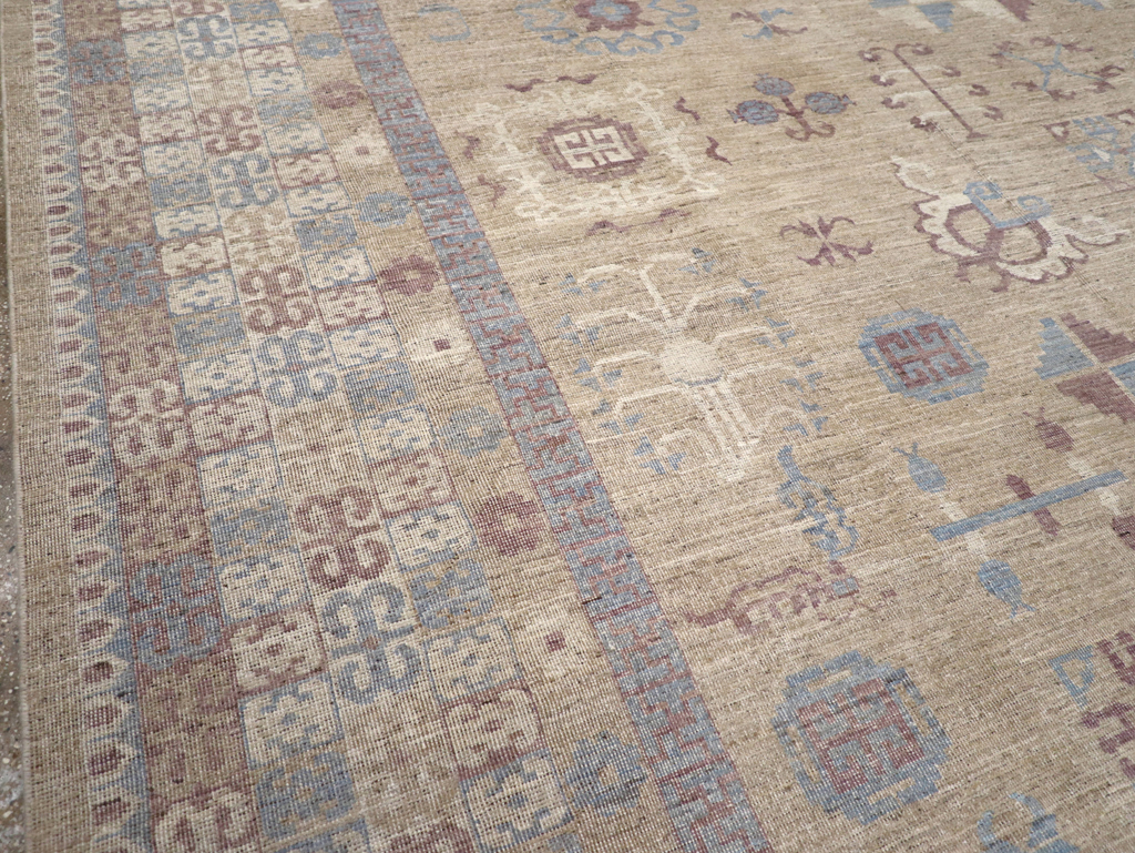Contemporary East Turkestan Khotan Room Size Carpet, No.31238 - Staging
