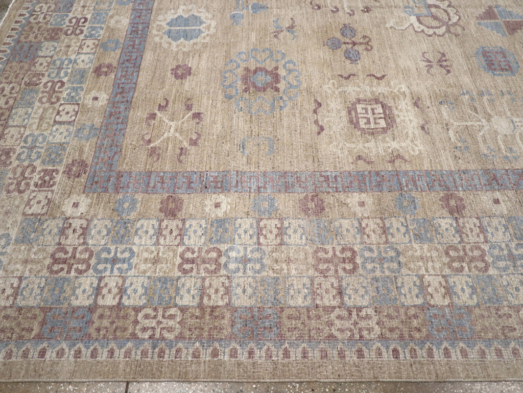 Contemporary East Turkestan Khotan Room Size Carpet, No.31238 - Staging