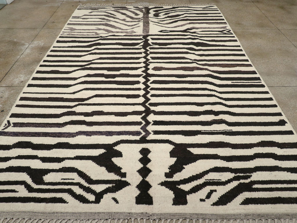Contemporary Turkish Zebra Print Room Size Carpet, No.31243 - Staging