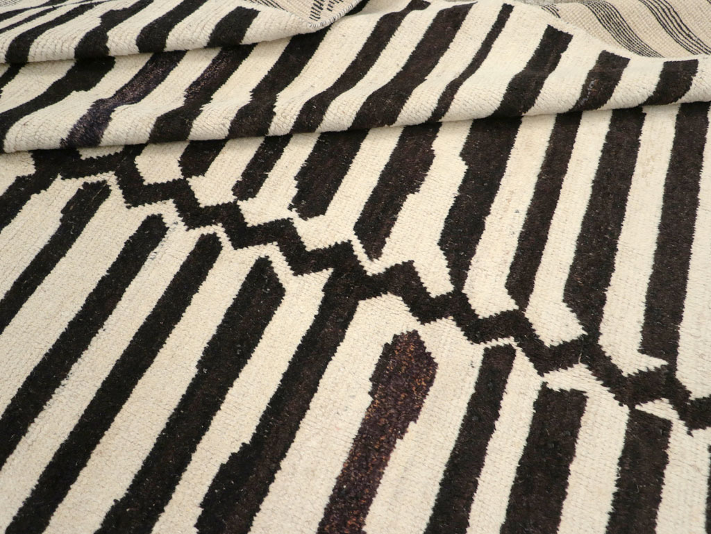 Contemporary Turkish Zebra Print Room Size Carpet, No.31243 - Staging
