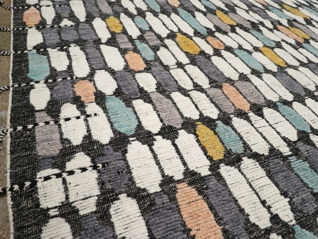 Modern Turkish Flatweave Kilim Large Room Size Carpet, No.31244 - Staging