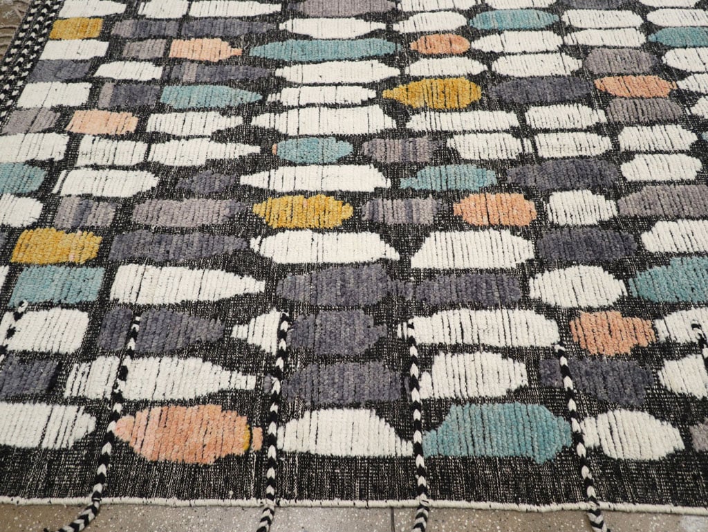 Modern Turkish Flatweave Kilim Large Room Size Carpet, No.31244 - Staging