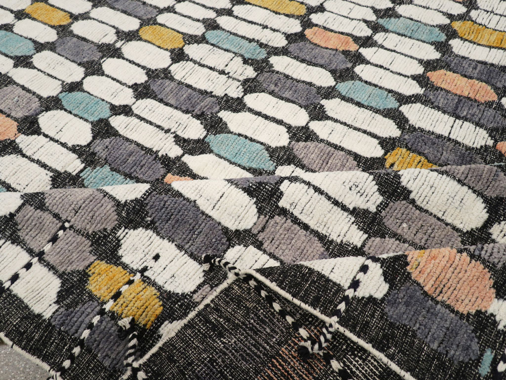 Modern Turkish Flatweave Kilim Large Room Size Carpet, No.31244 - Staging