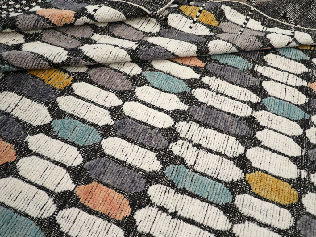 Modern Turkish Flatweave Kilim Large Room Size Carpet, No.31244 - Staging