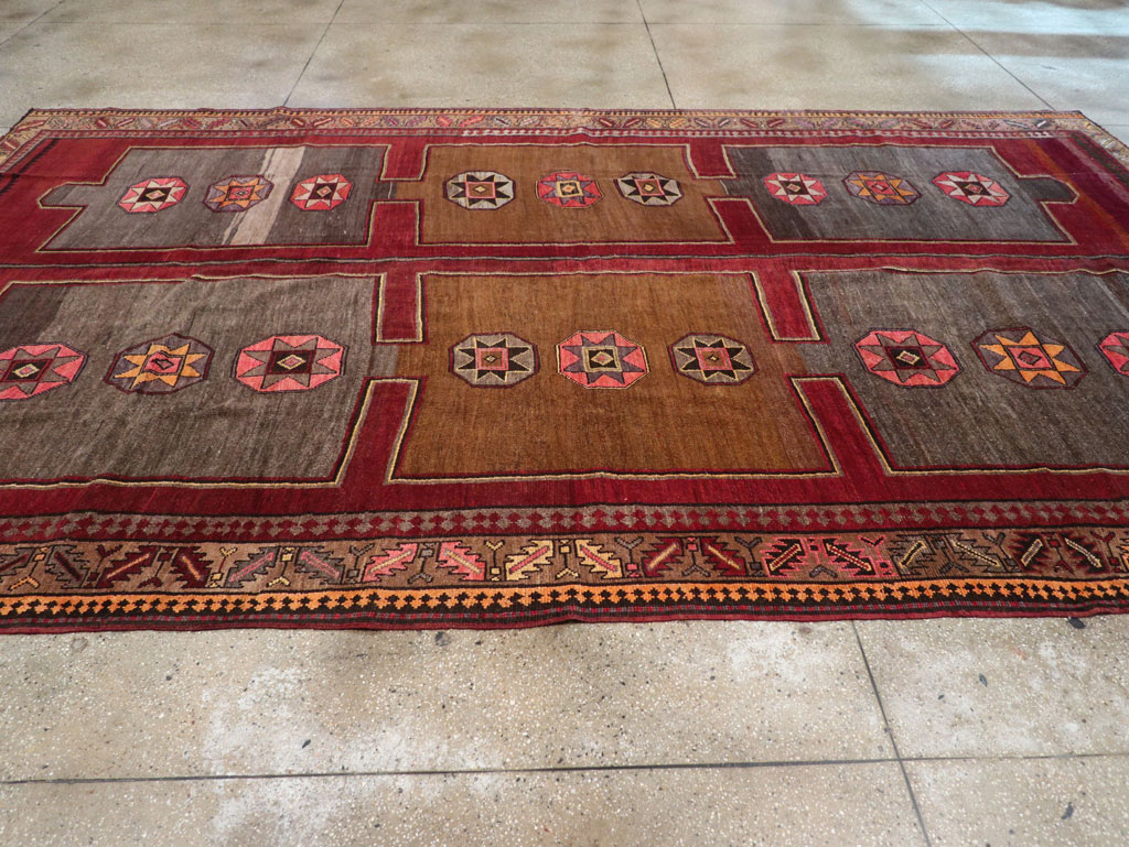 Vintage Turkish Anatolian Long Room Size Carpet, No.31268 - Staging