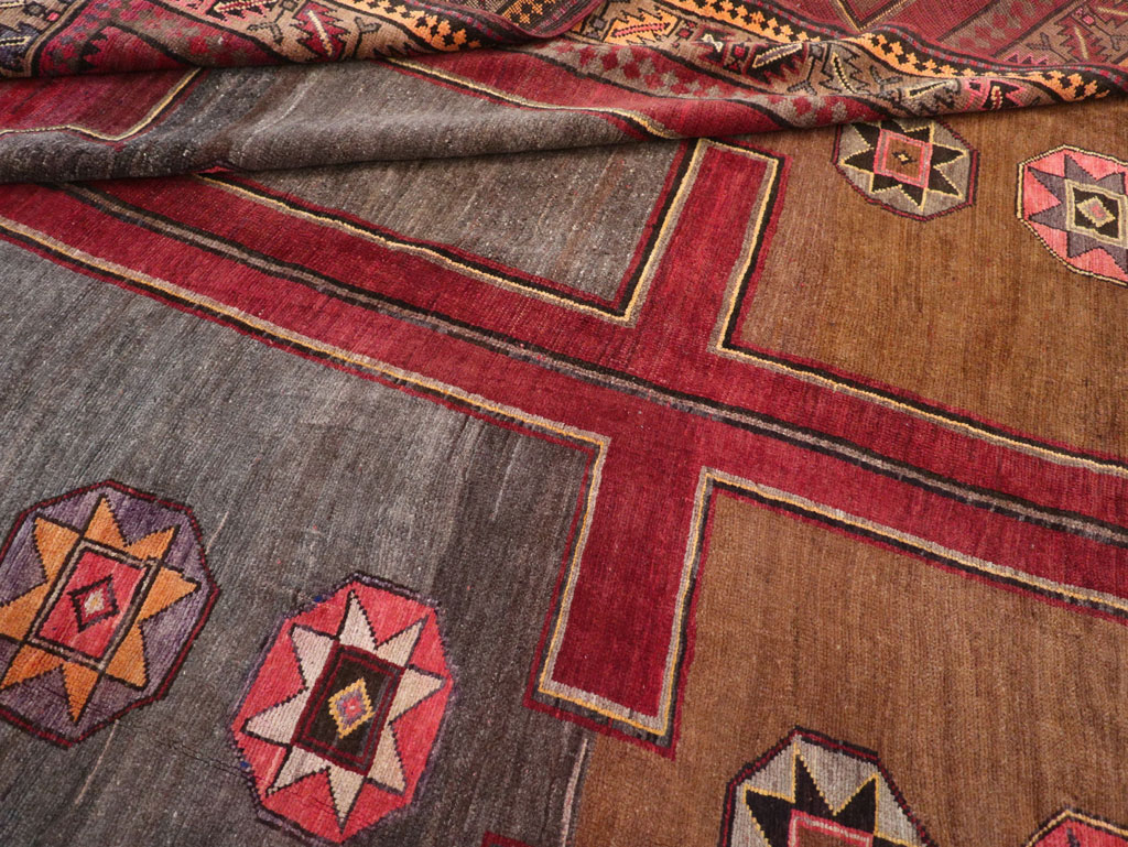 Vintage Turkish Anatolian Long Room Size Carpet, No.31268 - Staging