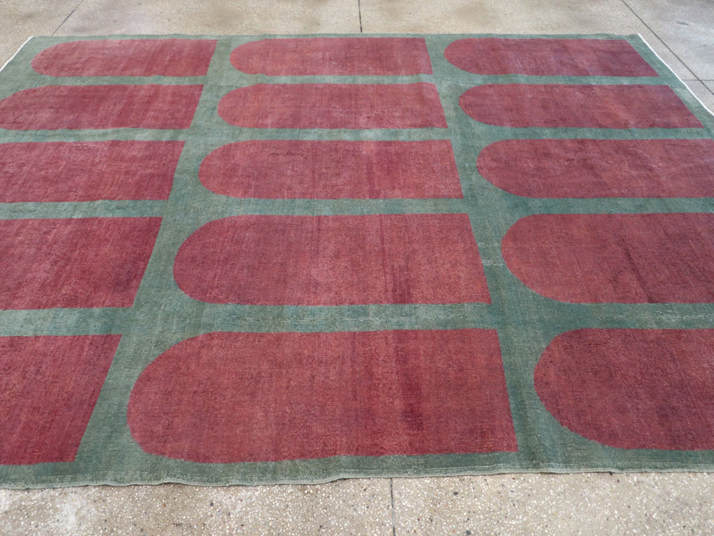 Vintage Turkish Art Deco Style Room Size Carpet, No.31273 - Staging