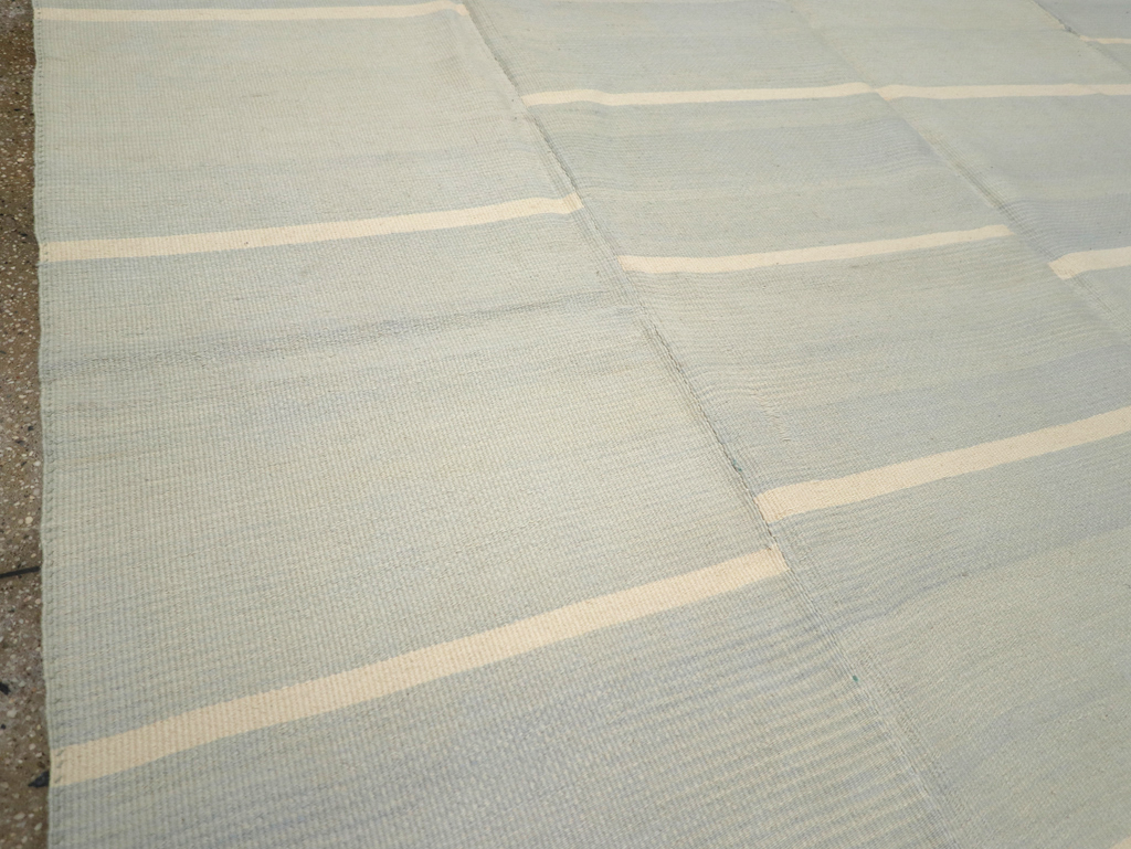 Contemporary Turkish Flatweave Kilim Room Size Carpet, No.31277 - Staging