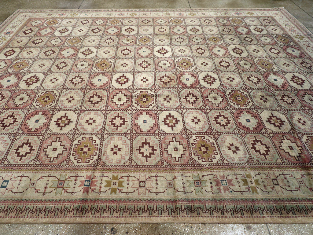 Tribal Turkoman Inspired Vintage Turkish Oushak Room Size Carpet, No.31281 - Staging