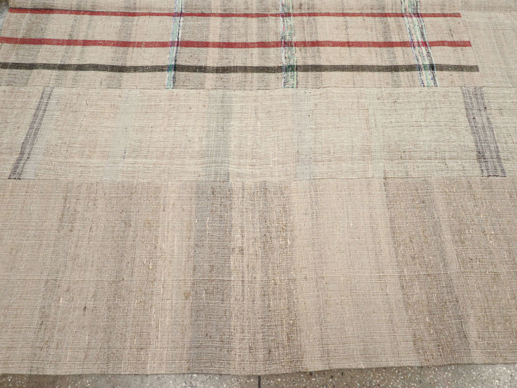Vintage Turkish Flatweave Kilim Room Size Carpet, No.31285 - Staging