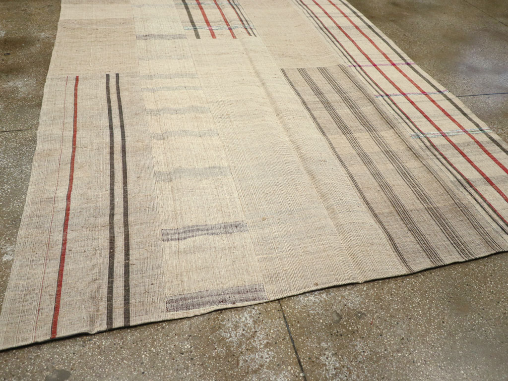 Vintage Turkish Flatweave Kilim Room Size Carpet, No.31285 - Staging