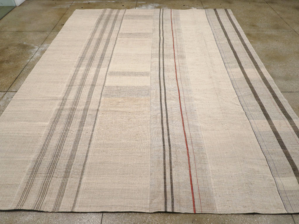 Vintage Turkish Flatweave Kilim Room Size Carpet, No.31290 - Staging