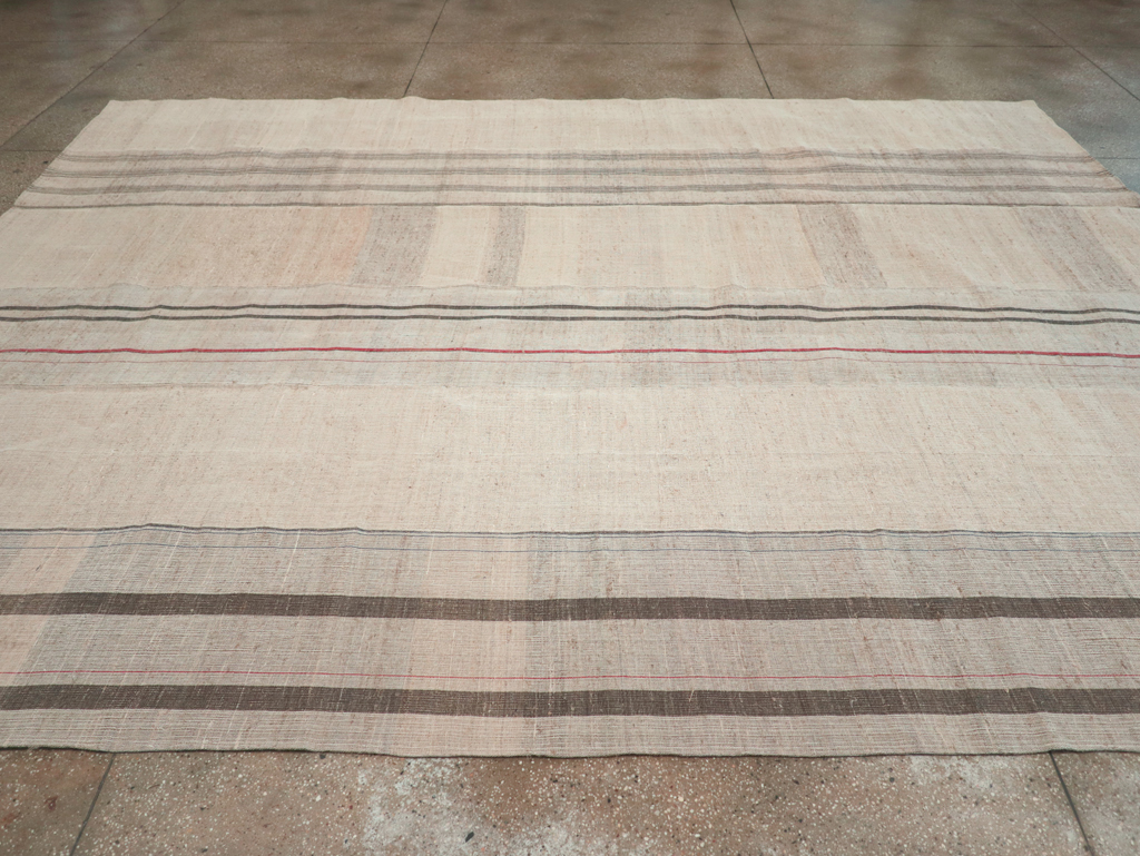 Vintage Turkish Flatweave Kilim Room Size Carpet, No.31290 - Staging