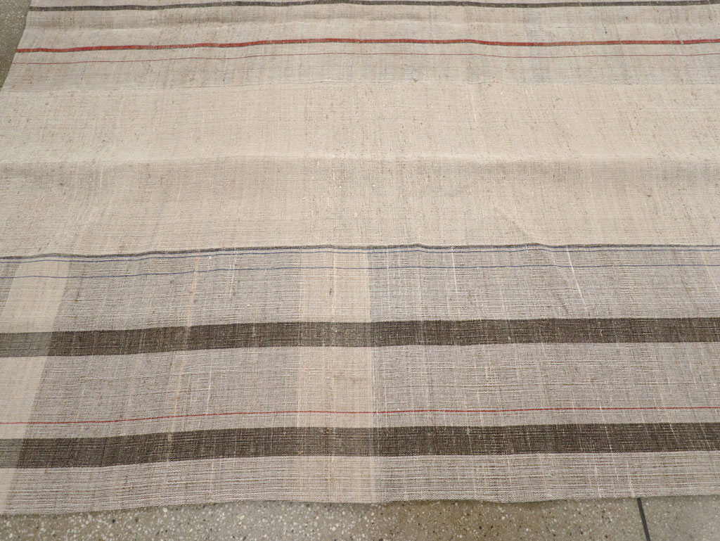 Vintage Turkish Flatweave Kilim Room Size Carpet, No.31290 - Staging