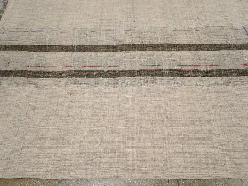 Vintage Turkish Flatweave Kilim Room Size Carpet, No.31307 - Staging