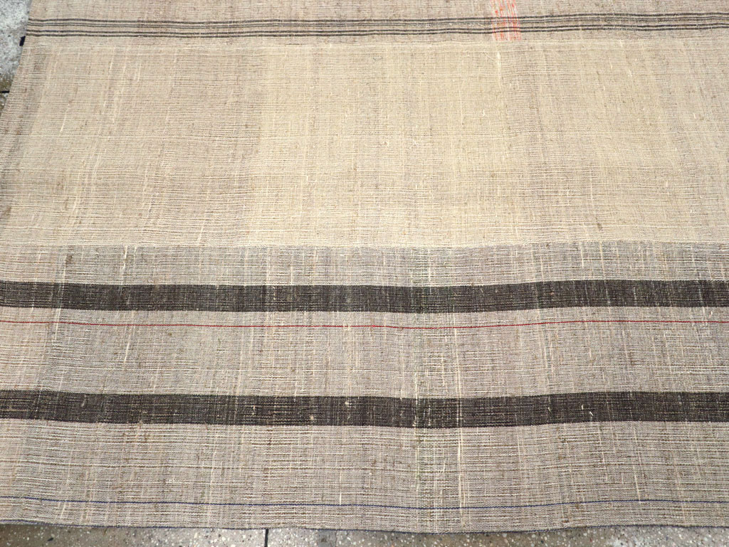 Vintage Turkish Flatweave Kilim Room Size Carpet, No.31313 - Staging