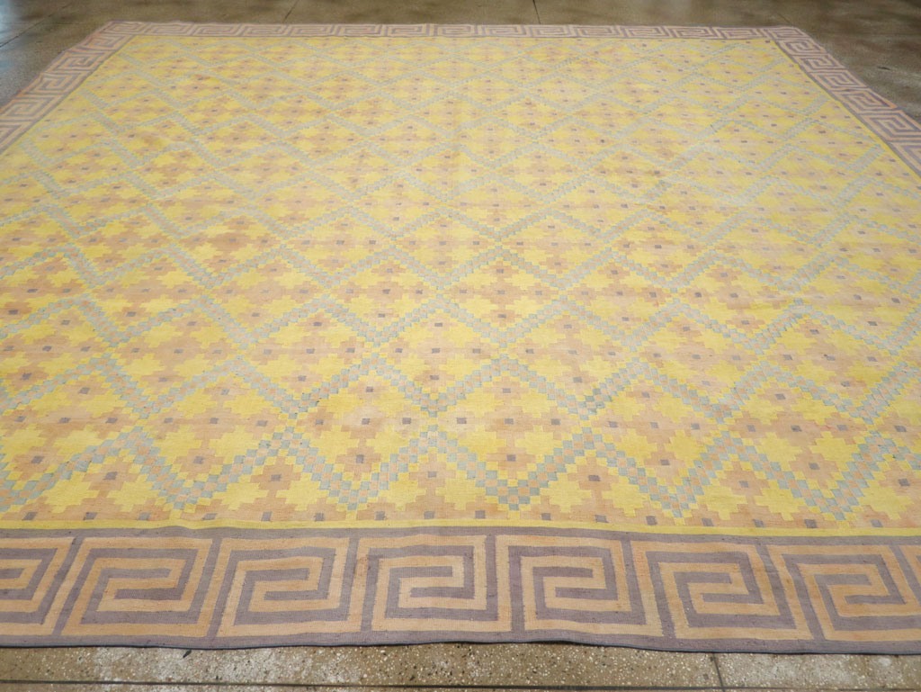 Vintage Indian Dhurrie Square Room Size Flatweave Carpet, No.31323 - Staging